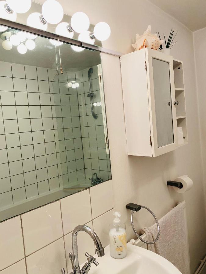 Stunning, Stylish Garden Flat In The Heart Of Wimbledon Apartment London Bagian luar foto