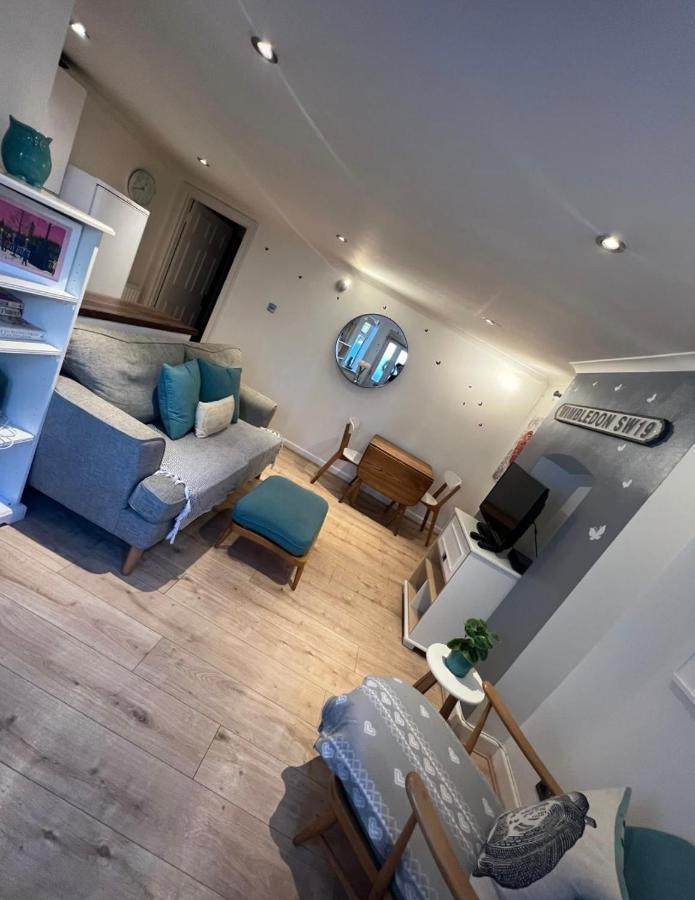 Stunning, Stylish Garden Flat In The Heart Of Wimbledon Apartment London Bagian luar foto